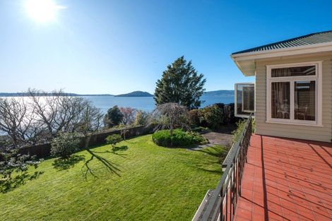 Photo of property in 18 Vista Place, Kawaha Point, Rotorua, 3010