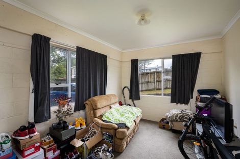 Photo of property in 235 Heta Road, Merrilands, New Plymouth, 4312