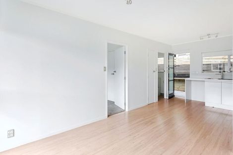 Photo of property in 10/11 Kingsway Avenue, Sandringham, Auckland, 1025