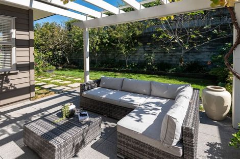 Photo of property in 35 Searle Street, Stonefields, Auckland, 1072