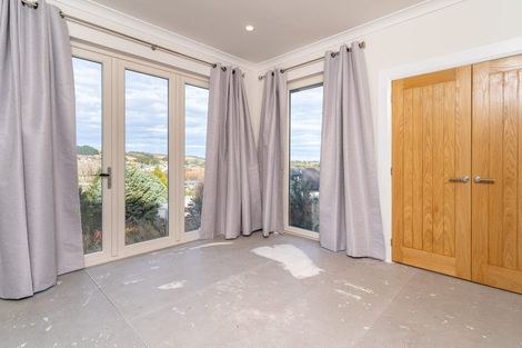 Photo of property in 38 Waldron Crescent, Green Island, Dunedin, 9018