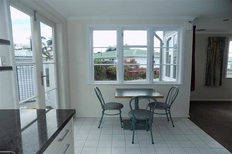 Photo of property in 1 Russell Road, Marewa, Napier, 4110