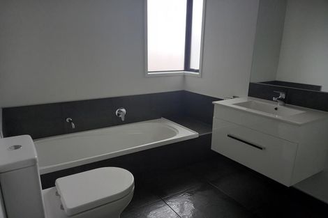 Photo of property in 9a Turakina Street, Merrilands, New Plymouth, 4312