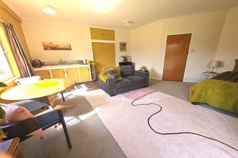 Photo of property in 100 Centennial Avenue, Waitara, 4320