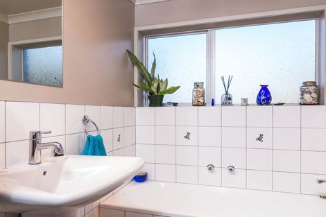 Photo of property in 2/68 Ngamotu Road, Hilltop, Taupo, 3330