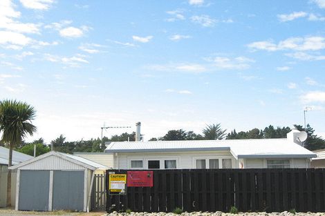 Photo of property in 76 Park Terrace, Waikuku Beach, 7473