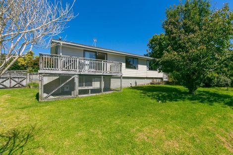 Photo of property in 43 Riversdale Drive, Merrilands, New Plymouth, 4312