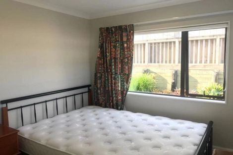 Photo of property in 45 Huntington Park Drive, Greenhithe, Auckland, 0632