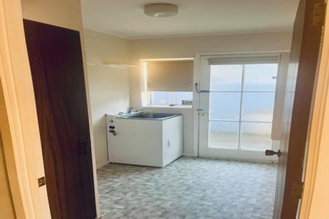 Photo of property in 1/5 Napoleon Avenue, Milford, Auckland, 0620