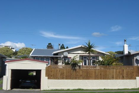 Photo of property in 100 Lemon Street, New Plymouth, 4312