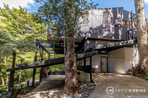 Photo of property in 9b Raymond Terrace, Northcote, Auckland, 0627