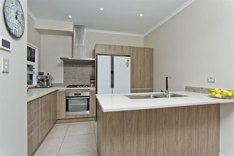 Photo of property in 198 Hobsonville Point Road, Hobsonville, Auckland, 0616