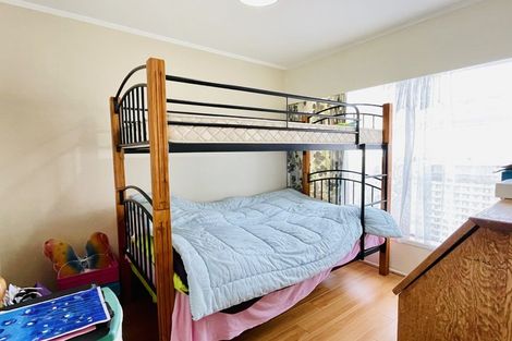Photo of property in 2/62 Stanniland Street, Sunnyhills, Auckland, 2010