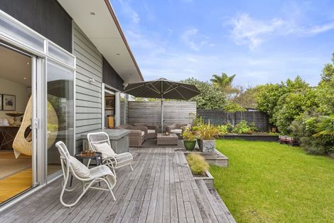 Photo of property in 204 Achilles Avenue, Whangamata, 3620