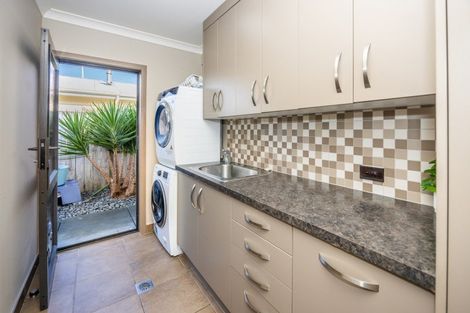 Photo of property in 4 Tarrango Way, Rototuna, Hamilton, 3210