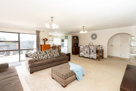 Photo of property in 17 Moverley Place, Pukete, Hamilton, 3200