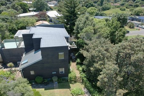 Photo of property in 18 Jeep Road, Raumati South, Paraparaumu, 5032