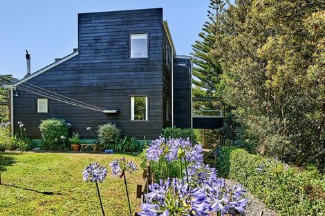 Photo of property in 18 Jeep Road, Raumati South, Paraparaumu, 5032