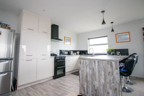 Photo of property in 16 Ohinemuri Place, Paeroa, 3600