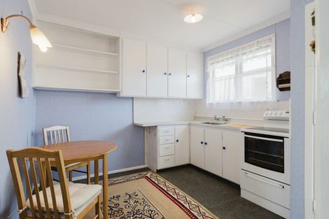 Photo of property in 4/93 Ruahine Street, Roslyn, Palmerston North, 4414