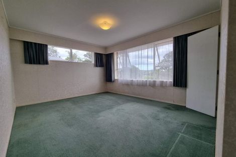 Photo of property in 116 Sturges Road, Henderson, Auckland, 0612