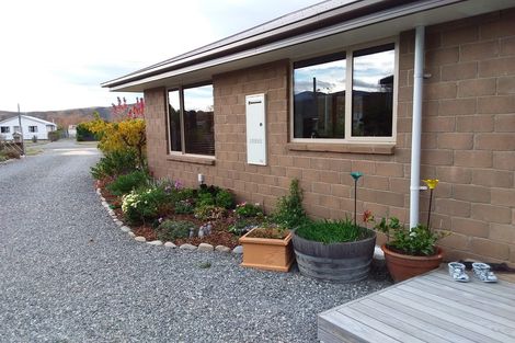Photo of property in 95 Bledisloe Street, Kurow, 9435
