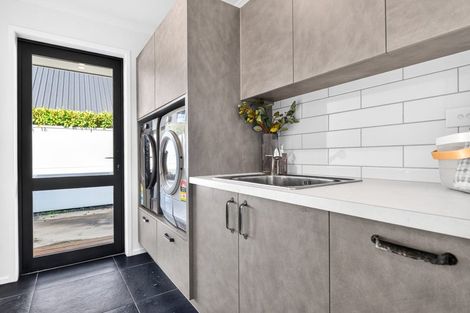 Photo of property in 34 Alan Livingston Drive, Cambridge, 3434