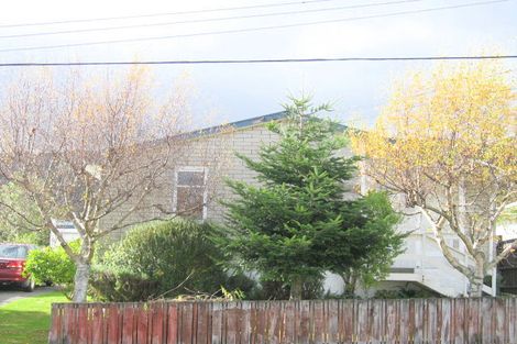 Photo of property in 7 Walker Grove, Stokes Valley, Lower Hutt, 5019