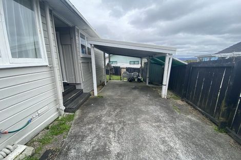 Photo of property in 1/47 Luckens Road, West Harbour, Auckland, 0618