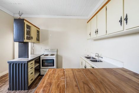 Photo of property in 16 Argyle Street, Balclutha, 9230