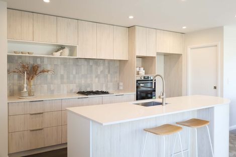 Photo of property in 2 Clements Crescent, Queenwood, Hamilton, 3210