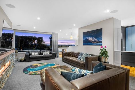 Photo of property in 21a Castor Bay Road, Castor Bay, Auckland, 0620