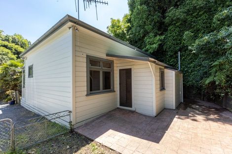 Photo of property in 25 Chaucer Road, Hospital Hill, Napier, 4110