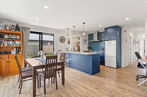 Photo of property in 24b Kempton Street, Greytown, 5712