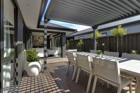 Photo of property in 13 Howden Drive, Jacks Point, 9371