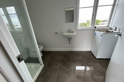 Photo of property in 1/18 Coles Crescent, Papakura, 2110