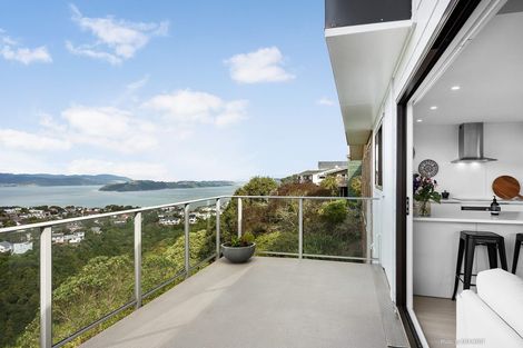 Photo of property in 22 Gurkha Crescent, Khandallah, Wellington, 6035