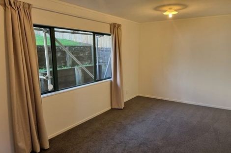 Photo of property in 1/80 Sunnyside Road, Sunnyvale, Auckland, 0612