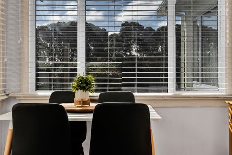 Photo of property in 3 Dorset Avenue, Westown, New Plymouth, 4310