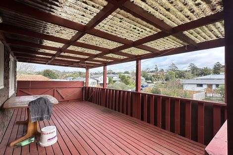 Photo of property in 31 Fruitvale Road, New Lynn, Auckland, 0600