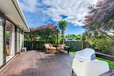Photo of property in 39 Waimea Road, Waikanae Beach, Waikanae, 5036