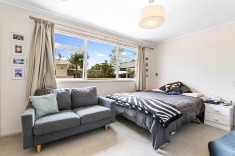 Photo of property in 58 Brian Crescent, Stanmore Bay, Whangaparaoa, 0932
