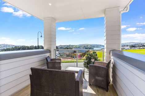 Photo of property in 24 Frances Brown Avenue, Aotea, Porirua, 5024