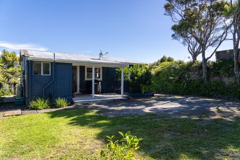 Photo of property in 8a Government Road, Raglan, 3225