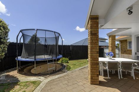 Photo of property in 3 Hinton Place, Pyes Pa, Tauranga, 3112