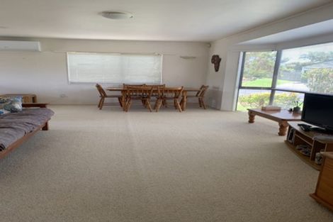 Photo of property in 20 Maurice Borich Place, Henderson, Auckland, 0610