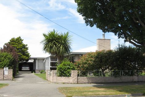 Photo of property in 30 Tenby Place, Avondale, Christchurch, 8061