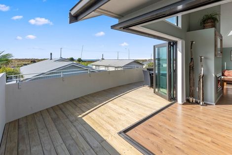 Photo of property in 918b Papamoa Beach Road, Papamoa Beach, Papamoa, 3118