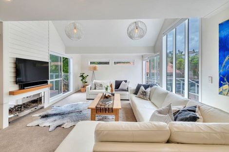 Photo of property in 32k Parr Terrace, Castor Bay, Auckland, 0620