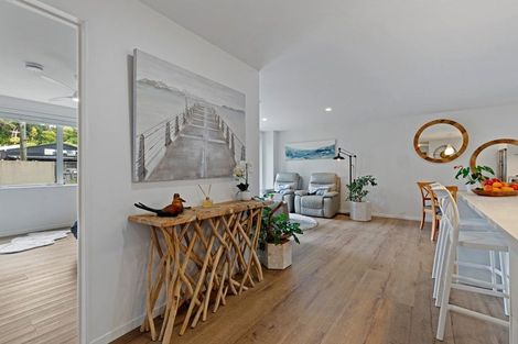 Photo of property in Bay Palms Apartments, 3/30a Bute Road, Browns Bay, Auckland, 0630